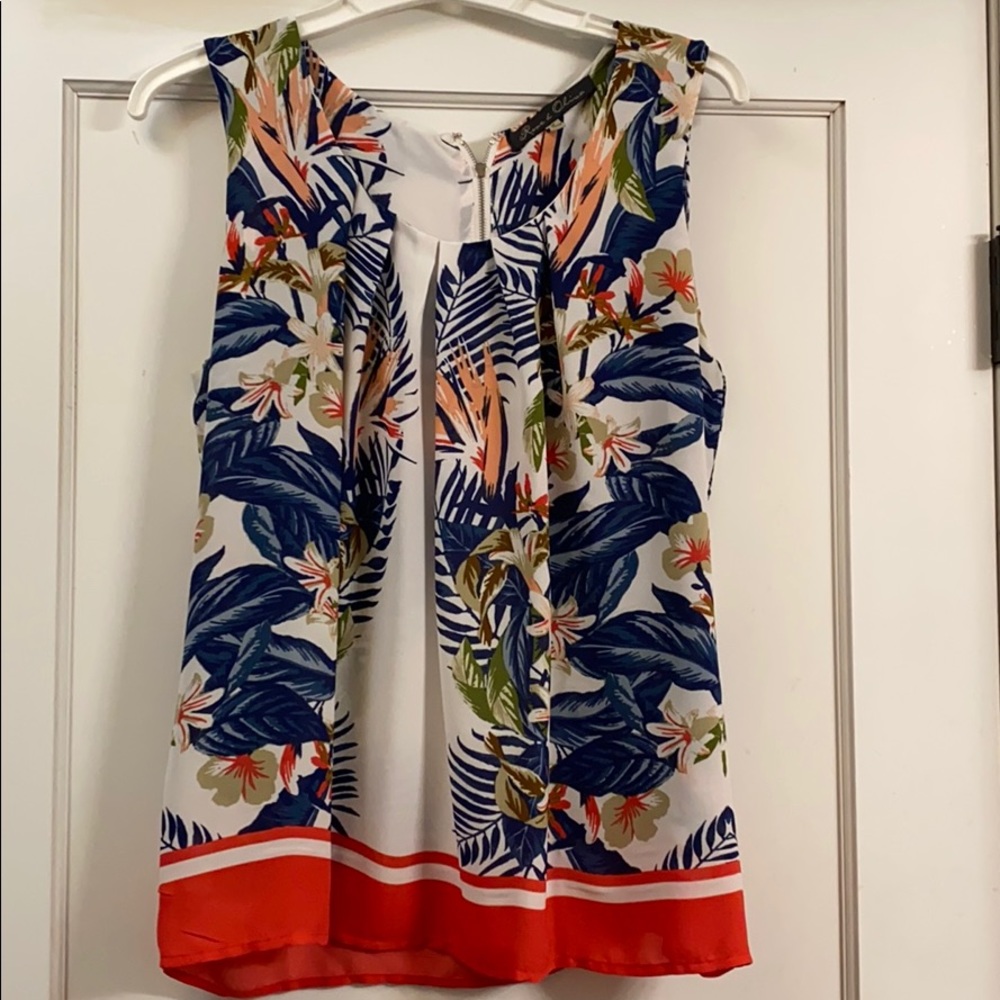 Women’s sleeveless top Rose & Olive size medium